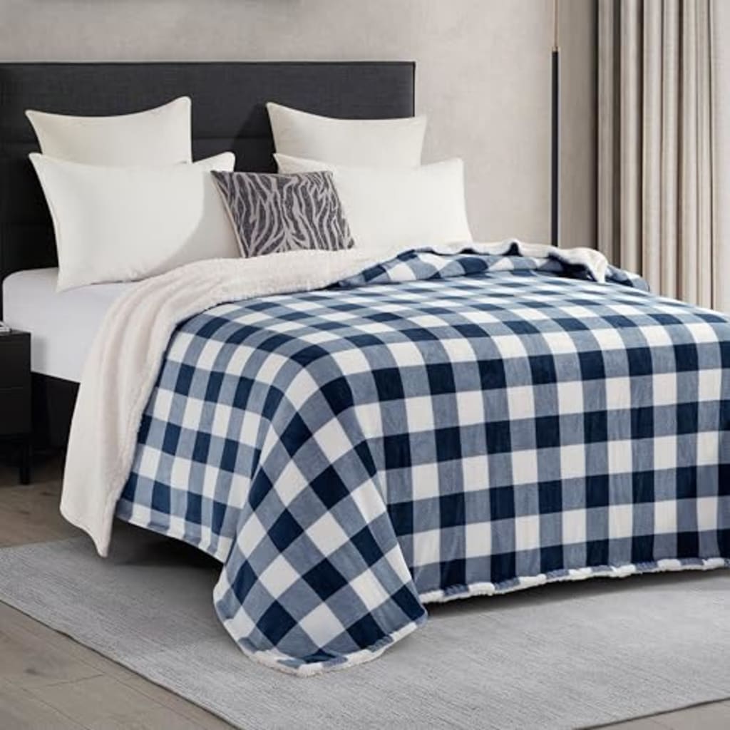 Elegant Comfort Ultra Soft Reversible Buffalo Plaid Flannel Sherpa Blanket - Cozy Silky Checkered Fleece Throw for Couch, Bed - Plush Fuzzy Warm Winter Blanket for Gift, Queen, Navy