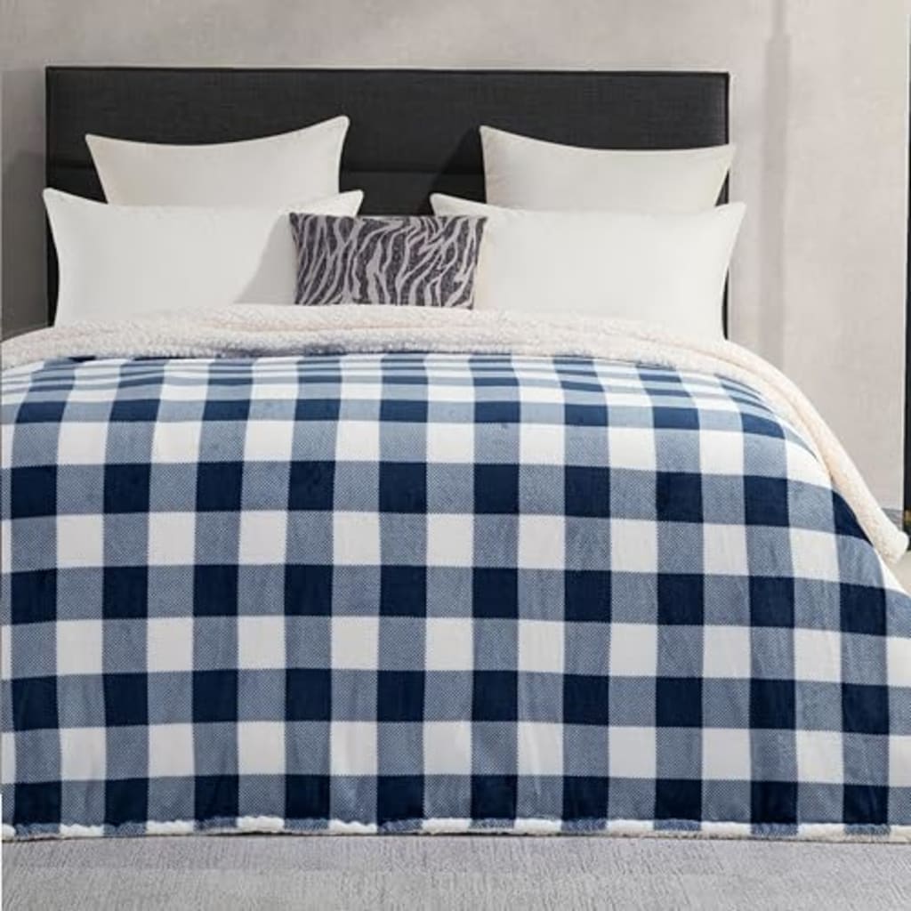 Elegant Comfort Ultra Soft Reversible Buffalo Plaid Flannel Sherpa Blanket - Cozy Silky Checkered Fleece Throw for Couch, Bed - Plush Fuzzy Warm Winter Blanket for Gift, Queen, Navy
